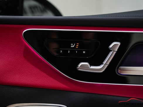 Used 2024 Mercedes-Benz GLC 43 AMG 4MATIC image 49