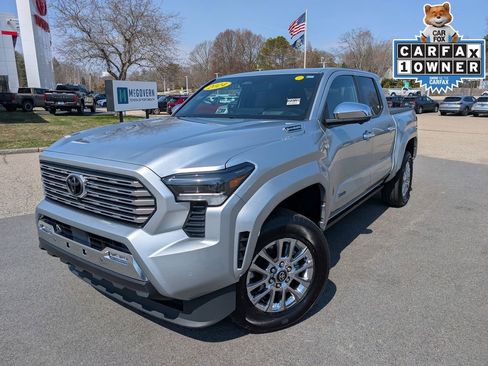 Used 2024 Toyota Tacoma Limited AWD/4WD image 1