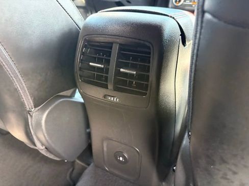 Used 2025 Ford Escape ST-Line AWD/4WD image 36