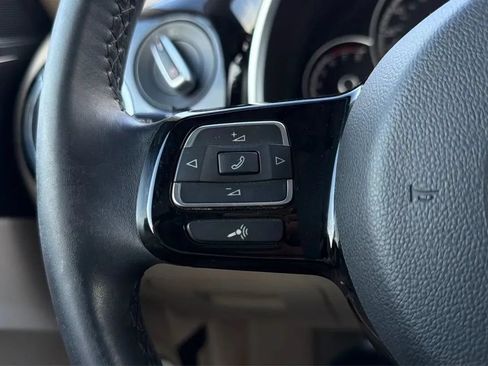 Used 2015 Volkswagen Beetle 1.8T FWD image 28