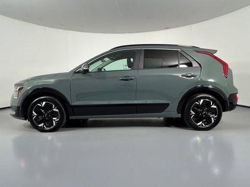 Used 2024 Kia Niro Wind w/ Wind Preserve Package FWD image 4