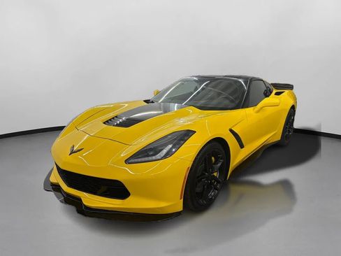 Used 2015 Chevrolet Corvette Stingray Coupe w/ 3LT Preferred Equipment Group RWD image 4
