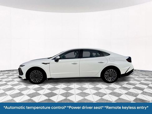 New 2026 Hyundai Sonata SEL FWD image 4