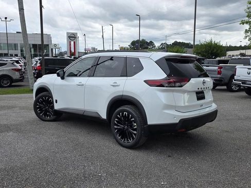 Used 2026 Nissan Rogue Dark Armor FWD image 5