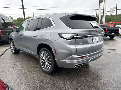 Used 2025 Buick Enclave Avenir w/ Super Cruise Package AWD/4WD image 3