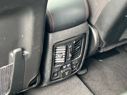 Used 2023 Dodge Durango GT AWD/4WD image 42