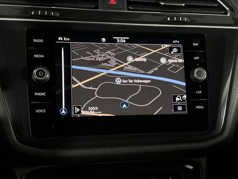 Used 2022 Volkswagen Tiguan SEL R-Line image 15