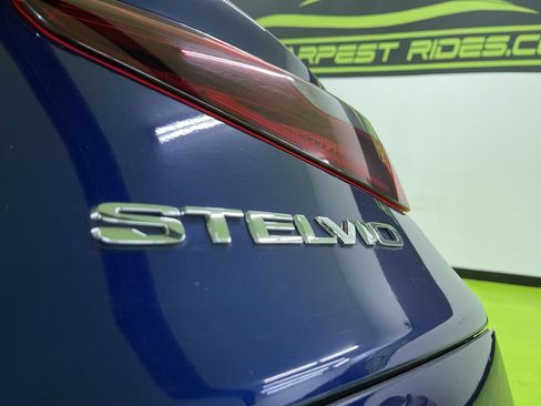 Used 2018 Alfa Romeo Stelvio w/ Cold Weather Package image 15