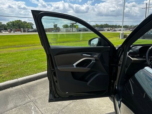 New 2026 Audi Q5 Premium image 11