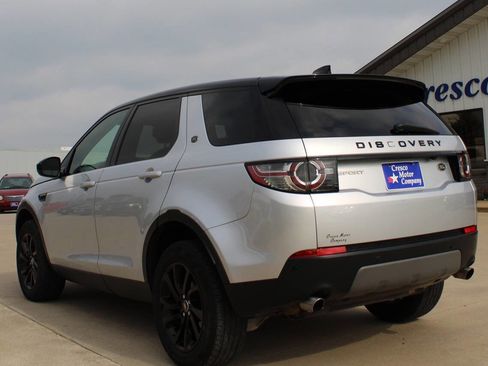 Used 2018 Land Rover Discovery Sport SE image 7