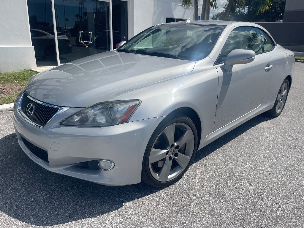 Used 2010 Lexus IS 350C RWD image 31