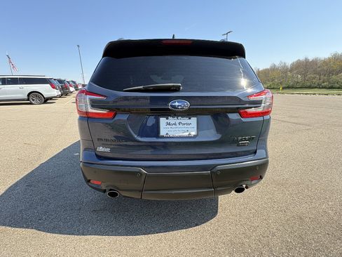 Used 2023 Subaru Ascent Onyx Edition image 4