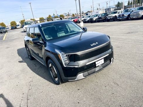 New 2026 Kia EV9 Wind image 5