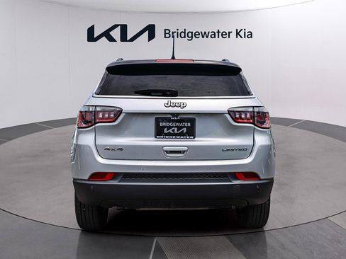 Used 2025 Jeep Compass Limited AWD/4WD image 5