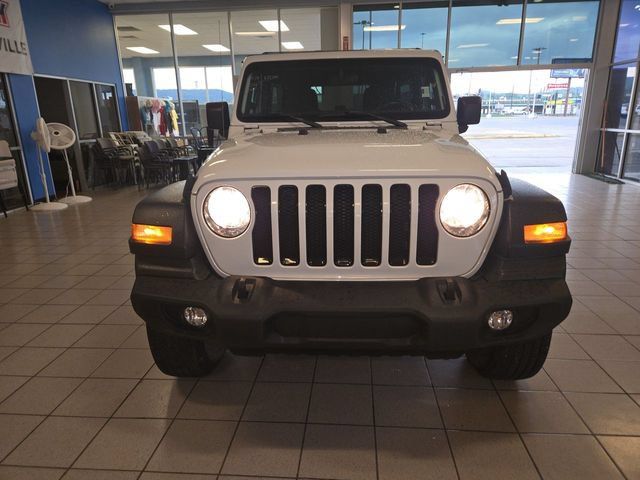 Used 2022 Jeep Wrangler Unlimited Sport AWD/4WD image 3
