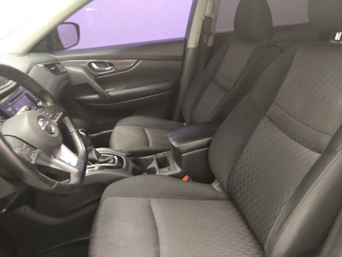 Used 2020 Nissan Rogue SV AWD/4WD image 17