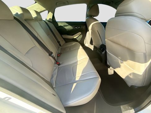 Used 2024 Honda Accord EX-L image 26