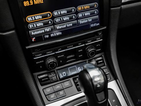 Used 2015 Porsche 911 Carrera image 56