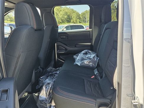 New 2026 Nissan Frontier PRO-4X w/ Pro-4x Convenience Package image 4