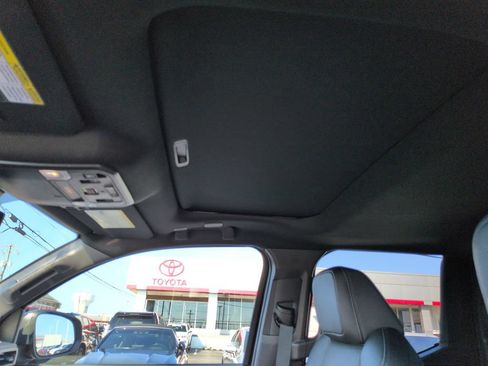 Used 2024 Toyota Tacoma TRD Sport w/ TRD Sport Premium Package AWD/4WD image 21