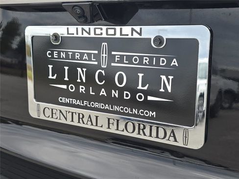 Used 2024 Lincoln Navigator Reserve image 7