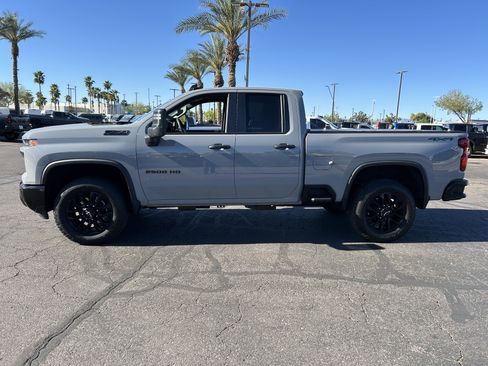 Used 2025 Chevrolet Silverado 2500 Custom w/ Custom Convenience Package image 3