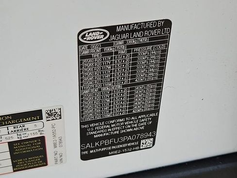 Used 2023 Land Rover Range Rover Long Wheelbase SE image 14