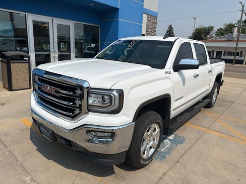Used 2018 GMC Sierra 1500 SLT AWD/4WD image 2