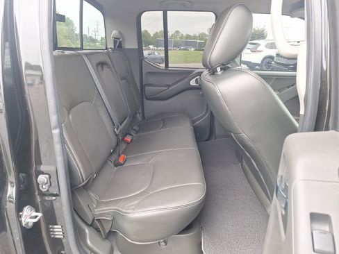 Certified 2020 Nissan Frontier PRO-4X w/ Pro-4x Utility Package AWD/4WD image 22