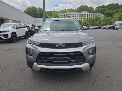 Used 2023 Chevrolet TrailBlazer LT AWD/4WD image 10