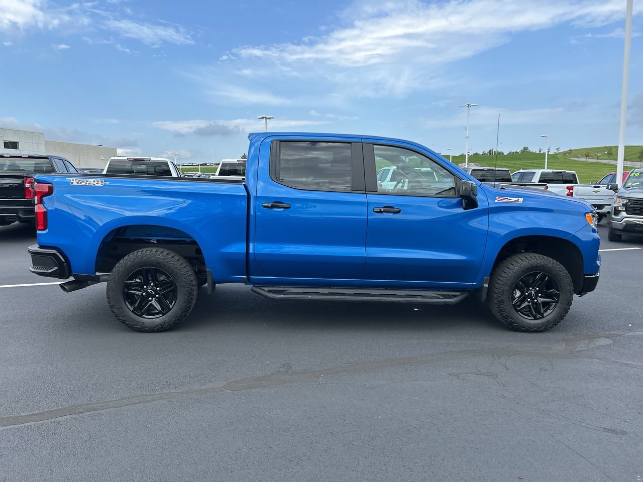 Used 2024 Chevrolet Silverado 1500 LT Trail Boss AWD/4WD image 8