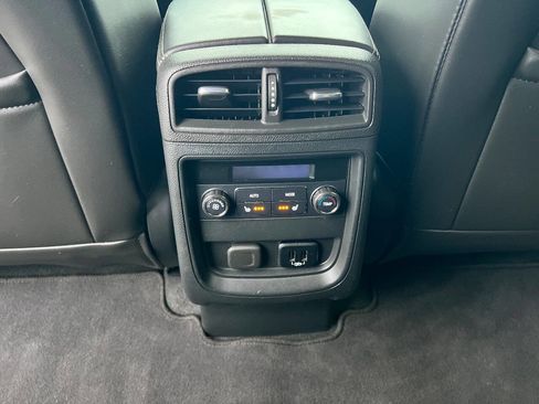 Used 2017 Buick Envision Essence image 17