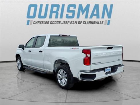 Used 2022 Chevrolet Silverado 1500 Custom image 4