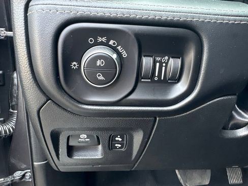 Used 2022 RAM 1500 Limited w/ Trailer Tow Group AWD/4WD image 16