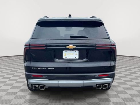 Used 2026 Chevrolet Traverse LT w/ Driver Confidence Package AWD/4WD image 6