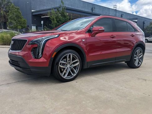 Used 2022 Cadillac XT4 Sport w/ Comfort Package FWD image 9