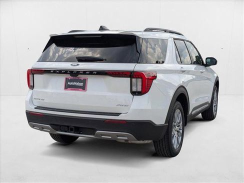 New 2025 Ford Explorer Active w/ Active Comfort Package image 2