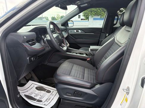 Used 2025 Ford Explorer ST-Line w/ Premium Package AWD/4WD image 17