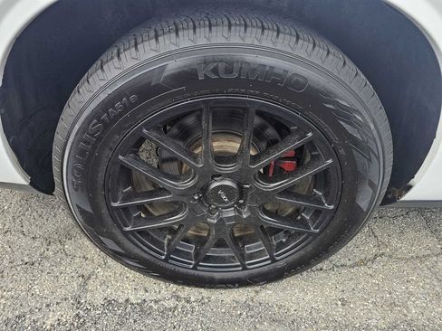 Used 2014 Dodge Challenger SXT Plus RWD image 23