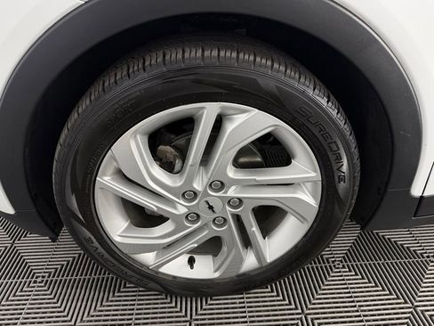 Used 2023 Chevrolet Bolt LT w/ Driver Confidence Package FWD image 11