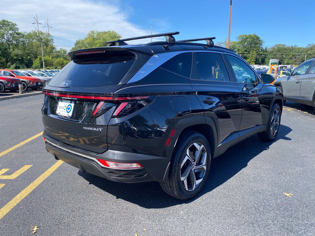 Used 2023 Hyundai Tucson SEL w/ Convenience Package AWD/4WD image 4