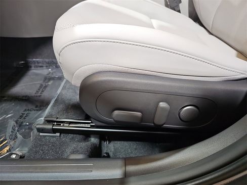 New 2026 Hyundai Kona SEL Premium image 27