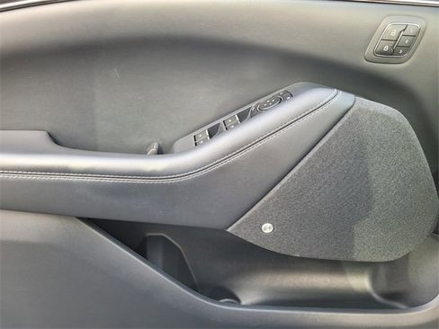 Used 2021 Ford Mustang Mach-E Premium image 37