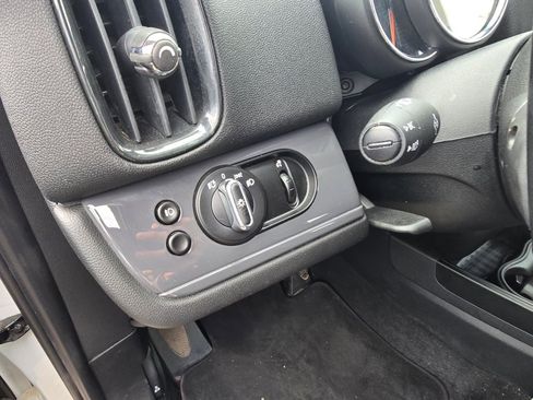 Used 2019 MINI Cooper Countryman w/ Storage Package FWD image 16