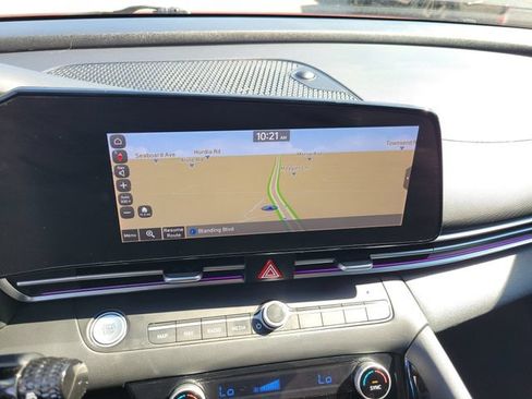 Used 2022 Hyundai Elantra Limited FWD image 29