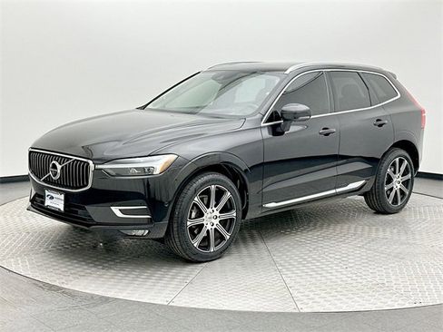 Used 2021 Volvo XC60 T5 Inscription w/ Advanced Package image 1