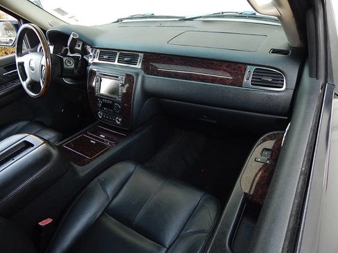 Used 2007 GMC Yukon XL Denali image 28
