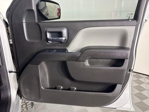 Used 2018 Chevrolet Silverado 1500 Custom w/ Custom Value Package AWD/4WD image 36