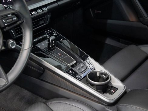 Certified 2025 Porsche 911 Carrera image 17