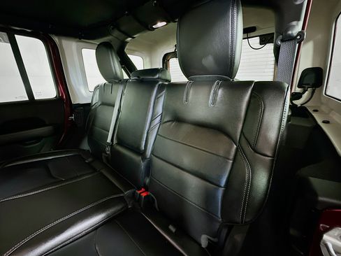 Used 2021 Jeep Wrangler Unlimited Sahara w/ Cold Weather Group image 23